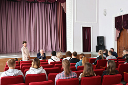 В университете прошла встреча ректора профессора С.М. Ахметова со студенческими семьями.