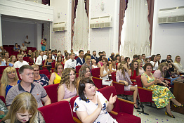 Вручение дипломов: Факультет сервиса и туризма (10.07.2019)