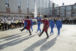 Торжественная линейка, посвящённая началу учебного года (02.09.2019)