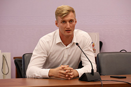 В КГУФКСТ состоялась встреча представителей ГБУ ДО КК «СШОР «Самбо» со студентами вуза в рамках профориентационного мероприятия о перспективах трудоустройства.