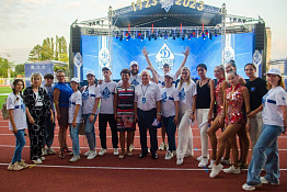 5 декабря в России отмечают День добровольца (волонтера).