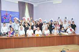 Выпускникам - 2023 училища (техникума) олимпийского резерва университета вручили дипломы. 