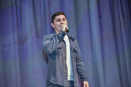 В Кубанском государственном университете физической культуры, спорта и туризма прошел концерт, посвященный Дню учителя.