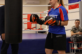 В КГУФКСТ состоялись соревнования по силе удара, посвященные Году защитника Отечества.