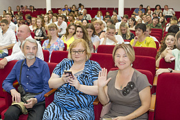 Вручение дипломов: Гуманитарный колледж (04.07.2019)