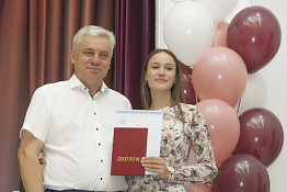 Вручение дипломов: Факультет сервиса и туризма (10.07.2019)