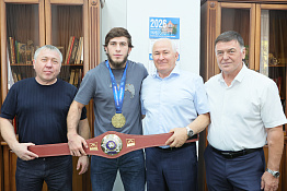 Встреча ректора и чемпиона: разговор о победе и новых целях